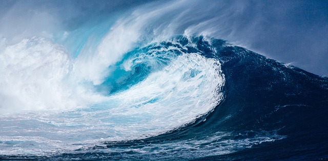 Elliott Wave Theory: Principles, Patterns & Forex Trading Strategies